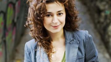 Τουρκάλα δημοσιογράφος μιλά για τον «δυνάστη» Ερντογάν μία μέρα πριν την κάλπη