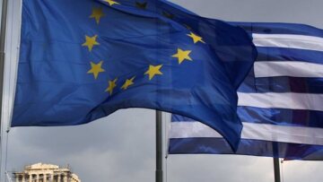 Σε μια κλωστή η οικονομία με το βλέμμα στραμμένο στον Ντράγκι