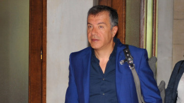 Θεοδωράκης: Δεξιά πάμε στο «Κούγκι» - Αριστερά στην ευρωπαϊκή πορεία 