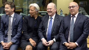 Χωρίς λύση το Eurogroup - Παράταση αγωνίας μέχρι την Δευτέρα