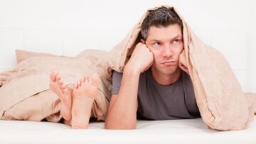 Αντρας: Δεν φέρνει λεφτά στο σπίτι και η γυναίκα τον τιμωρεί...