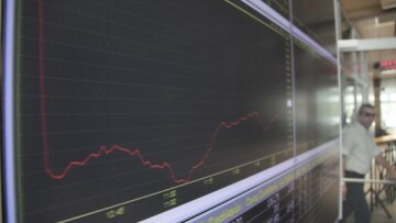 Η ελληνική κρίση «ρίχνει» το πετρέλαιο και στα χρηματιστήρια της Ασίας 