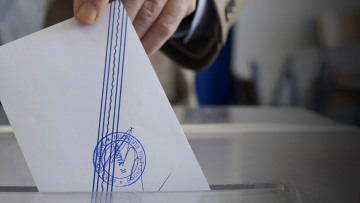 Δημοψήφισμα-θρίλερ: Στο νήμα  κρίνεται το «Ναι» ή το «Όχι»