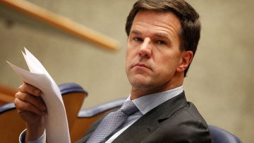 Ολλανδός πρωθυπουργός: Η Ελλάδα πρέπει να αποφασίσει απόψε αν θέλει να μείνει στην Ευρωζώνη