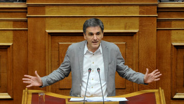 Παραδοχή Τσακαλώτου: Τα μέτρα είναι υφεσιακά 