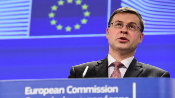 Ντομπρόβσκις: Η ευρωζώνη μπορεί να μπλοκάρει τη βοήθεια, αν καθυστερήσουν οι μεταρρυθμίσεις