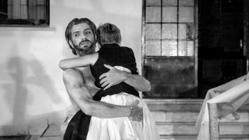 Αίας»: Καταχειροκρότηθηκε στο κατάμεστο θέατρο της Αρχαίας Επιδαύρου