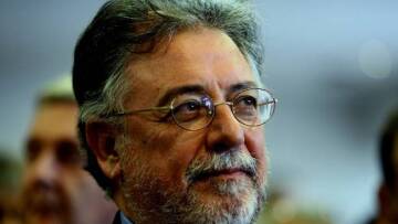 Πανούσης: Εσχάτη προδοσία από τον Βαρουφάκη
