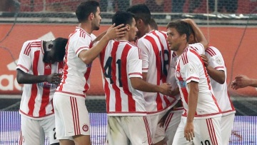 «Άνοιξε λογαριασμό» ο Φινμπόγκασον, 2-1 ο Ολυμπιακός την Μπεσίκτας