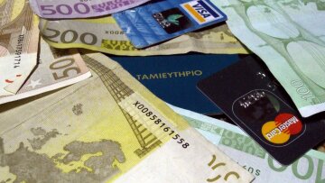 Τι περιλαμβάνει το νομοσχέδιο για τα υπερχρεωμένα νοικοκυριά