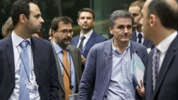 CNCB: Κρέμεται από μια κλωστή η συμφωνία στο Eurogroup για τρίτο πακέτο