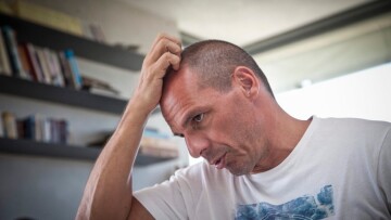 Βαρουφάκης: Προδώσαμε την πλειοψηφία του ελληνικού λαού