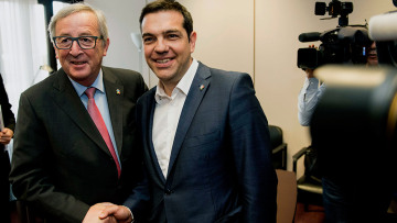 Κομισιόν: Ο Τσίπρας είχε ενημερώσει τον Γιούνκερ για τις εκλογές