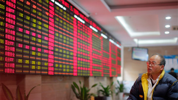 Παγκόσμια απειλή: Η Κίνα βυθίζει τις χρηματαγορές