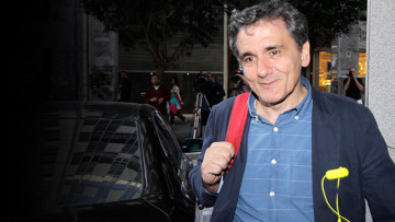 Εμπλοκή στις λίστες και με τον Τσακαλώτο