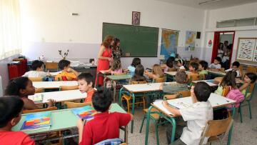 Χιλιάδες γονείς θα πληρώσουν αυξημένα δίδακτρα κατά 23% για φροντιστήρια και ιδιωτικά σχολεία