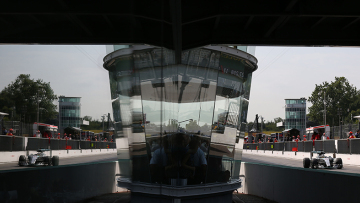 GP Ιταλίας: Περίπατος στο πάρκο για Χάμιλτον!