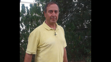 Η ζωή του διοικητή του νοσοκομείου Ελπίς, τρεις μήνες μετά το θάνατο του γιου του