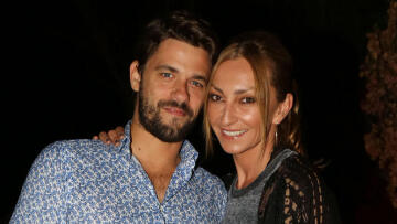 Ο Αποστόλης Τότσικας και η Ρούλα Ρέβη έγιναν γονείς