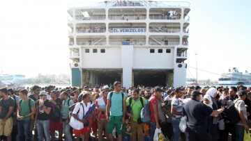 «Ανάσανε» η Μυτιλήνη: Πάνω από 10 χιλιάδες μετανάστες εγκατέλειψαν το νησί