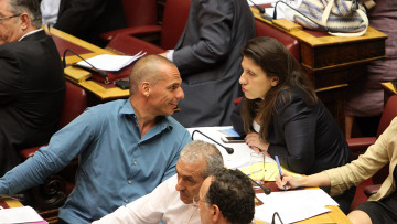 Κίνηση με Βαρουφάκη και Μελανσόν για το Plan B στην Ευρώπη προανήγγειλε η Ζωή
