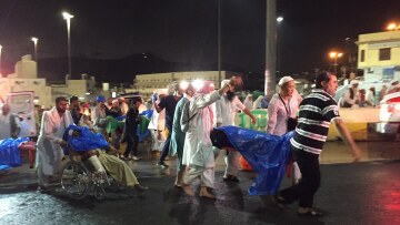 Μακελειό στη Μέκκα από γερανό που ανήκει στην οικογένεια του Μπιν Λάντεν