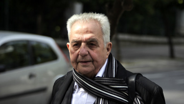 Οργή και στο Twitter για τον Φλαμπουράρη