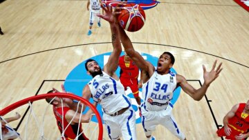 Αντετοκούνμπο και Μπουρούσης στις κορυφαίες φάσεις του Ευρωμπάσκετ