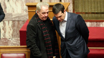 Η ομολογία Τσίπρα για την... γραφειοκρατία αποδεικνύει ότι είναι διάτρητο το «άλλοθι» Φλαμπουράρη