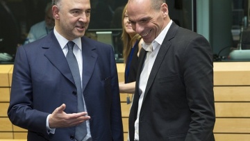 Μοσκοβισί: Ο Βαρουφάκης ήθελε μόνο να παίζει με το χρόνο 