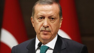 Κρίσιμη συνάντηση Ερντογάν-Γιούνκερ για το προσφυγικό