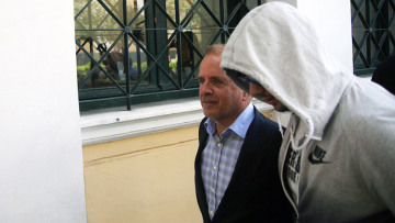 Ενώπιον της ανακρίτριας απολογείται ο Λιακουνάκος