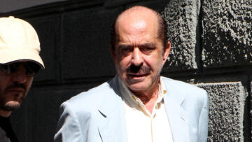 Μια επιταγή και ένα έμβασμα «έκαψαν» τον επιχειρηματία Δαφέρμο στην υπόθεση των εξοπλιστικών