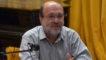 Αλεξιάδης: Κίνητρα για πλαστικό χρήμα - «Όχι» capital controls στους μισθούς