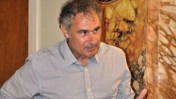 Τα μαζεύει τώρα ο Σεβαστάκης και «καρφώνει» Φίλη 