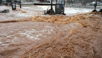 Μετρούν τις απίστευτες πληγές τους στην Ύδρα - Παρουσία του δημάρχου η καταγραφή ζημιών  