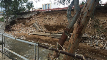 Φωτογραφίες: Τις πληγές του από τις φονικές πλημμύρες μετρά ο Κηφισός 