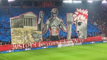 Δείτε το εκπληκτικό «κορεό» των οπαδών του Ολυμπιακού!