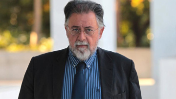 Την επόμενη Τετάρτη καταθέτει στην Επιτροπή Θεσμών ο Γιάννης Πανούσης