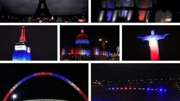 Κτίρια φωτίστηκαν στα χρώματα της γαλλικής σημαίας για να τιμήσουν τα θύματα 