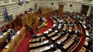 Δείτε live τη συζήτηση στη Βουλή: «Λευκή απεργία» από βουλευτές του ΣΥΡΙΖΑ για το πολυνομοσχέδιο