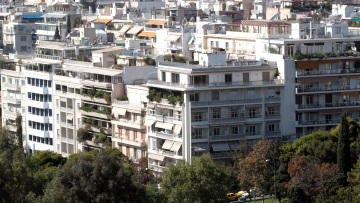 «Ναρκοπέδιο» οι πλειστηριασμοί: Τρεις στους τέσσερις δεν σώζουν την α΄ κατοικία