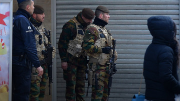 Βρυξέλλες: Έκλεισαν τα καταστήματα, σταμάτησαν οι συγκοινωνίες, αναβλήθηκαν τα πρωταθλήματα