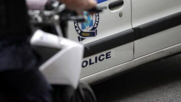 Λαμία: Μαχαίρωσαν 75χρονο μέσα στο σπίτι του