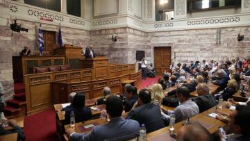 Στα δύο η Κ.Ο. της ΝΔ μετά το φιάσκο της εκλογής προέδρου