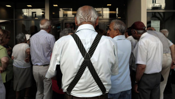 Το Δεκέμβριο «κλειδώνει» το ασφαλιστικό: Έρχονται περικοπές σε όλες τις συντάξεις