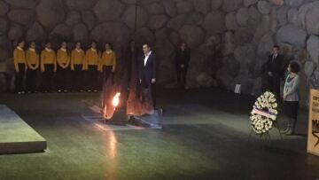 Στο Μουσείο του Ολοκαυτώματος ο Αλέξης Τσίπρας