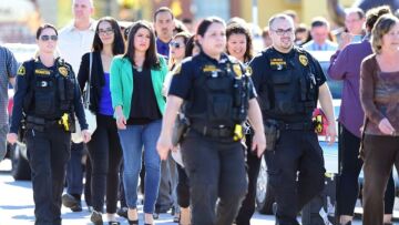 Οι μακελάρηδες του Σαν Μπερναρντίνο είχαν επαφές με εξτρεμιστές 