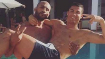  Ποιος είναι ο μυστηριώδης άνδρας για τον οποίο ο Κριστιάνο Ρονάλντο ταξιδεύει κάθε μέρα στο Μαρόκο