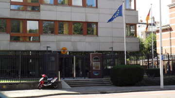 Τι απαντά η Γερμανική Πρεσβεία για την «ακυβέρνητη χώρα»